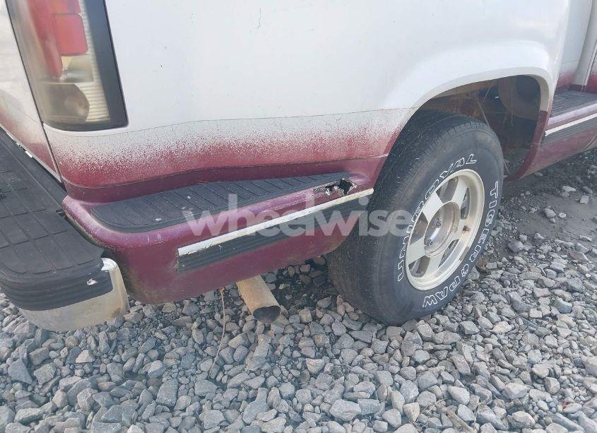 Photo 6 of 1994 Chevrolet Gmt-400 C1500 (VIN 1GCDC14Z3RZ226176)