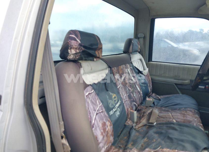 Photo 8 of 1994 Chevrolet Gmt-400 C1500 (VIN 1GCDC14Z3RZ226176)