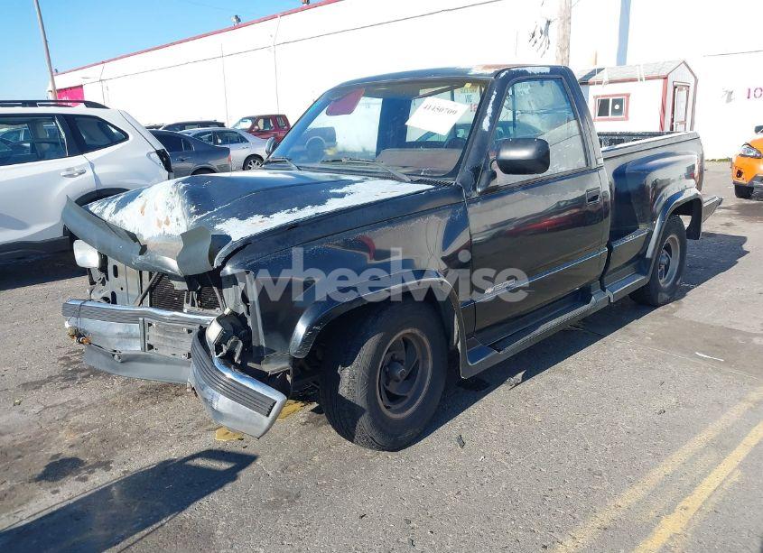 Photo 2 of 1991 Chevrolet Gmt-400 C1500 (VIN 1GCDC14Z4MZ123244)