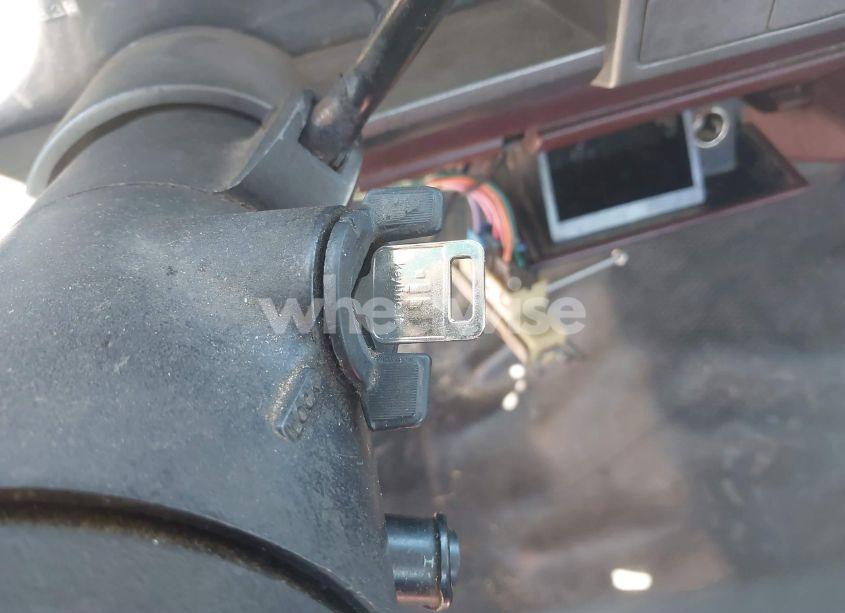 Photo 11 of 1993 Chevrolet Gmt-400 C1500 (VIN 1GCDC14Z7PE168108)