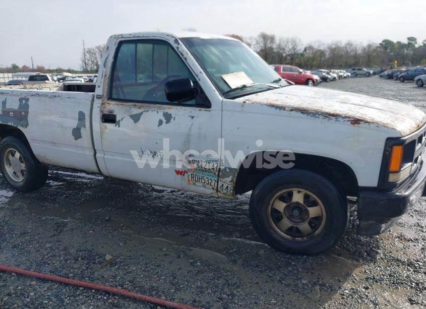 Photo 6 of 1993 Chevrolet Gmt-400 C1500 (VIN 1GCDC14Z7PE168108)