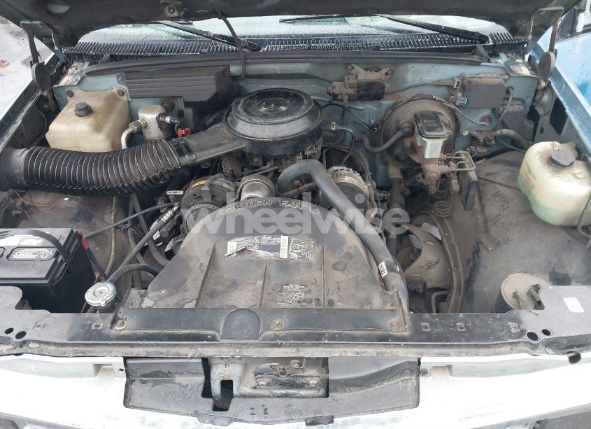 Photo 10 of 1992 Chevrolet Gmt-400 C1500 (VIN 1GCDC14ZXNZ113481)