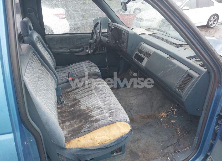 Photo 5 of 1992 Chevrolet Gmt-400 C1500 (VIN 1GCDC14ZXNZ113481)