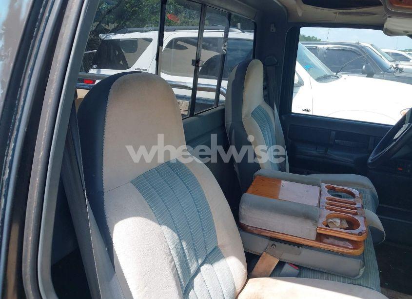 Photo 8 of 1989 Chevrolet Gmt-400 K1500 (VIN 1GCDK14K1KZ139047)