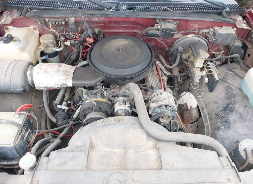 Photo 10 of 1988 Chevrolet Gmt-400 K1500 (VIN 1GCDK14K2JE149477)