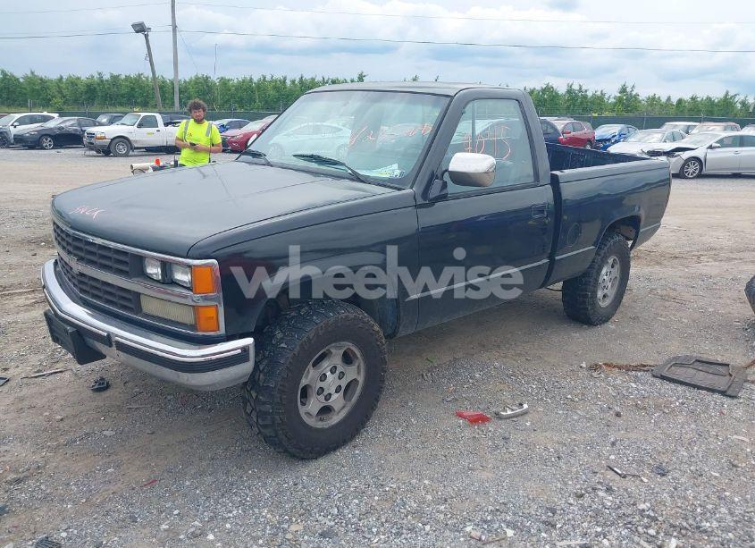 Photo 2 of 1989 Chevrolet Gmt-400 K1500 (VIN 1GCDK14K3KZ267970)