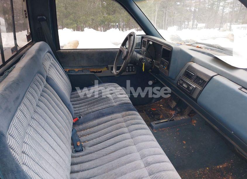 Photo 5 of 1990 Chevrolet Gmt-400 K1500 (VIN 1GCDK14K3LE236081)