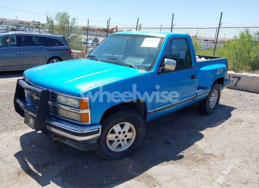 Photo 2 of 1991 Chevrolet Gmt-400 K1500 (VIN 1GCDK14K4MZ224371)