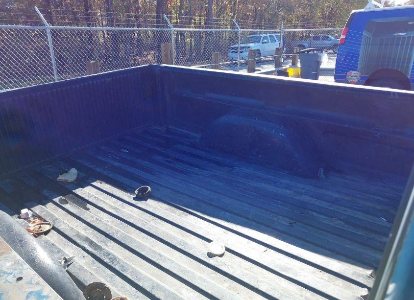 Photo 8 of 1989 Chevrolet Gmt-400 K1500 (VIN 1GCDK14K9KZ236481)