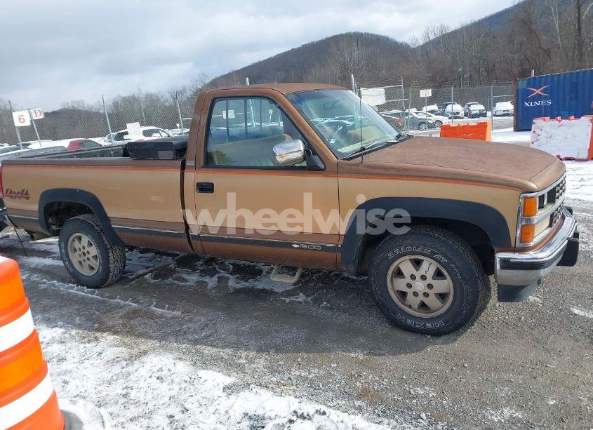 Photo 13 of 1989 Chevrolet Gmt-400 K1500 (VIN 1GCDK14KOKE168434)