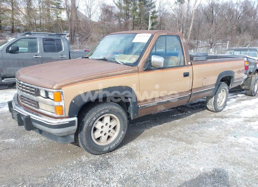 Photo 2 of 1989 Chevrolet Gmt-400 K1500 (VIN 1GCDK14KOKE168434)