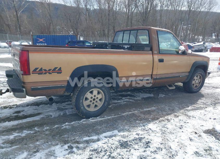 Photo 4 of 1989 Chevrolet Gmt-400 K1500 (VIN 1GCDK14KOKE168434)