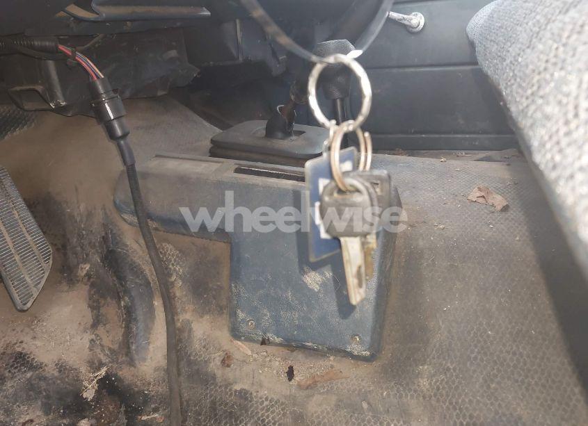 Photo 11 of 1990 Chevrolet Gmt-400 K1500 (VIN 1GCDK14Z7LE197542)