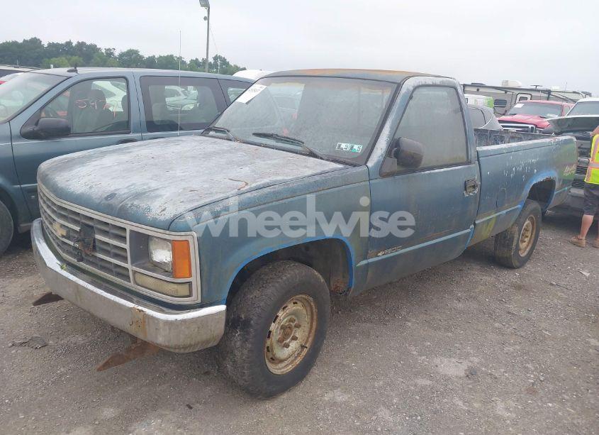 Photo 2 of 1990 Chevrolet Gmt-400 K1500 (VIN 1GCDK14Z7LE197542)