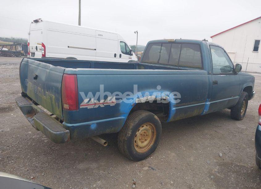 Photo 4 of 1990 Chevrolet Gmt-400 K1500 (VIN 1GCDK14Z7LE197542)