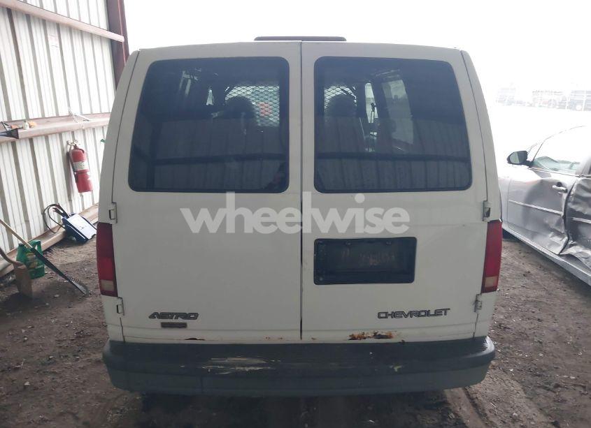 Photo 16 of 2001 Chevrolet Astro (VIN 1GCDL19W01B104614)
