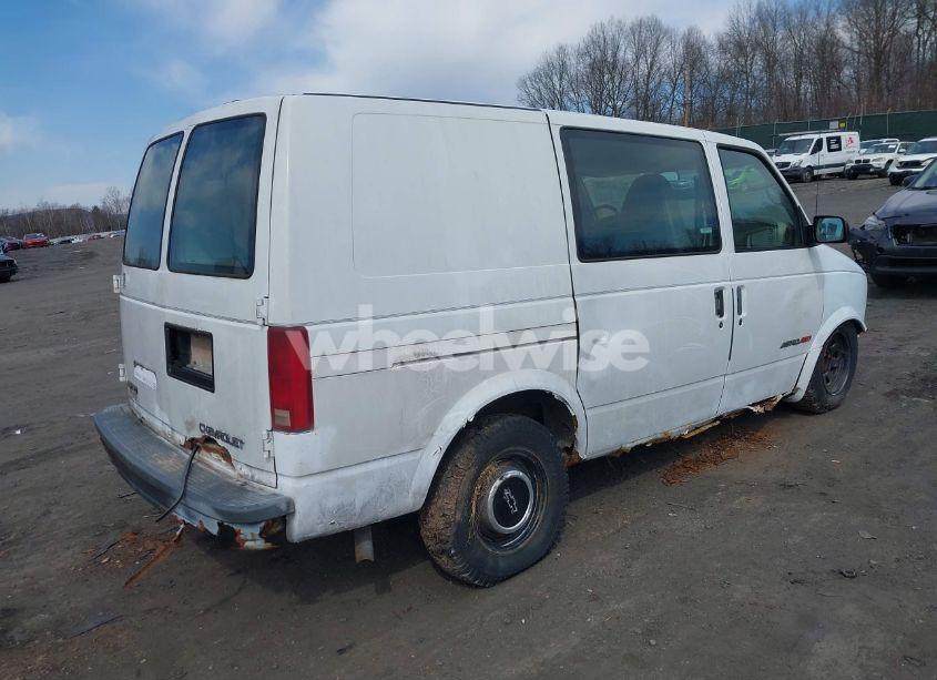 Photo 4 of 1999 Chevrolet Astro (VIN 1GCDL19W0XB200123)