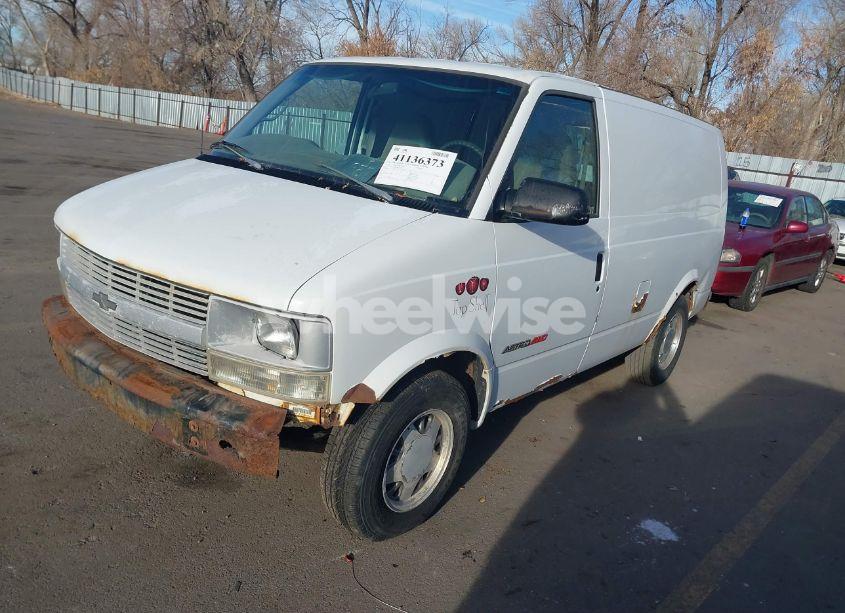 Photo 2 of 1999 Chevrolet Astro (VIN 1GCDL19W5XB112457)
