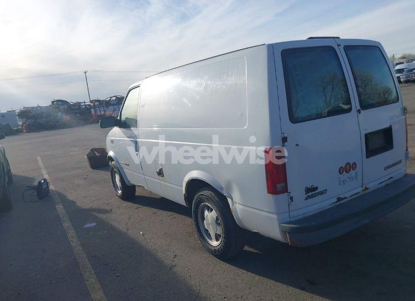 Photo 3 of 1999 Chevrolet Astro (VIN 1GCDL19W5XB112457)