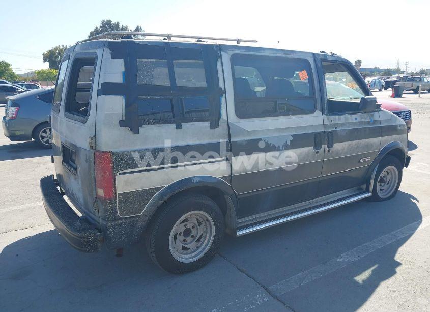 Photo 4 of 1986 Chevrolet Astro (VIN 1GCDM15Z2GB143503)
