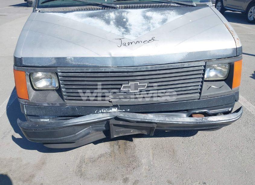 Photo 6 of 1986 Chevrolet Astro (VIN 1GCDM15Z2GB143503)