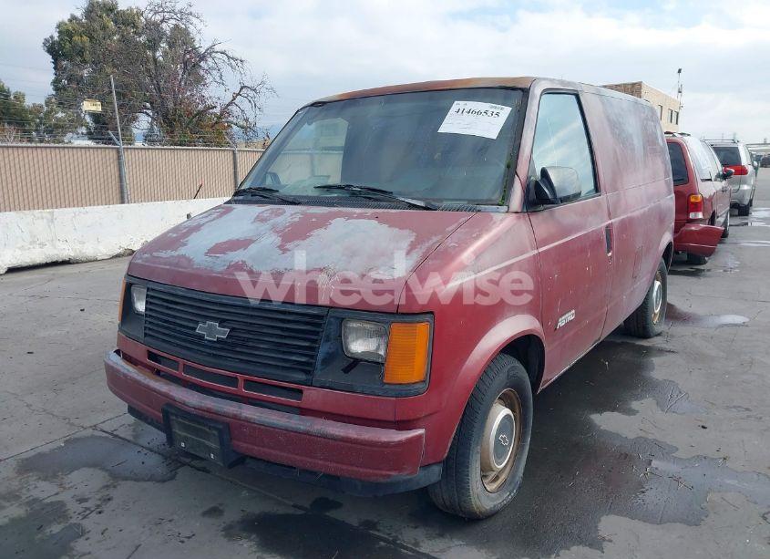 Photo 6 of 1990 Chevrolet Astro (VIN 1GCDM15Z5LB201758)