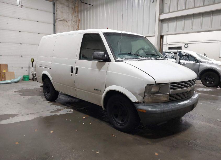 2001 Chevrolet Astro (VIN 1GCDM19W11B113433) main photo