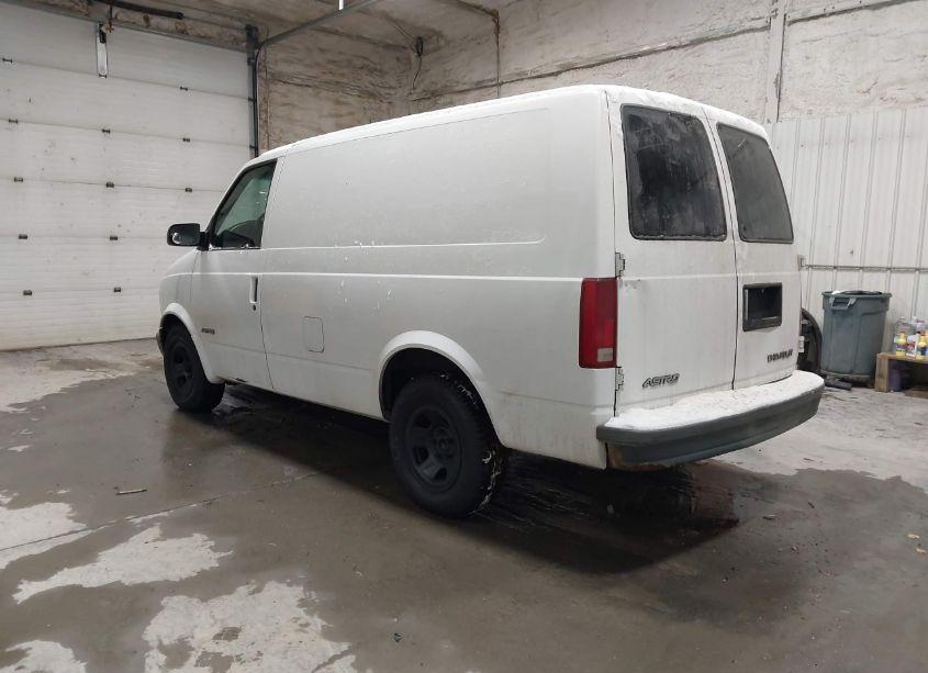Photo 3 of 2001 Chevrolet Astro (VIN 1GCDM19W11B113433)