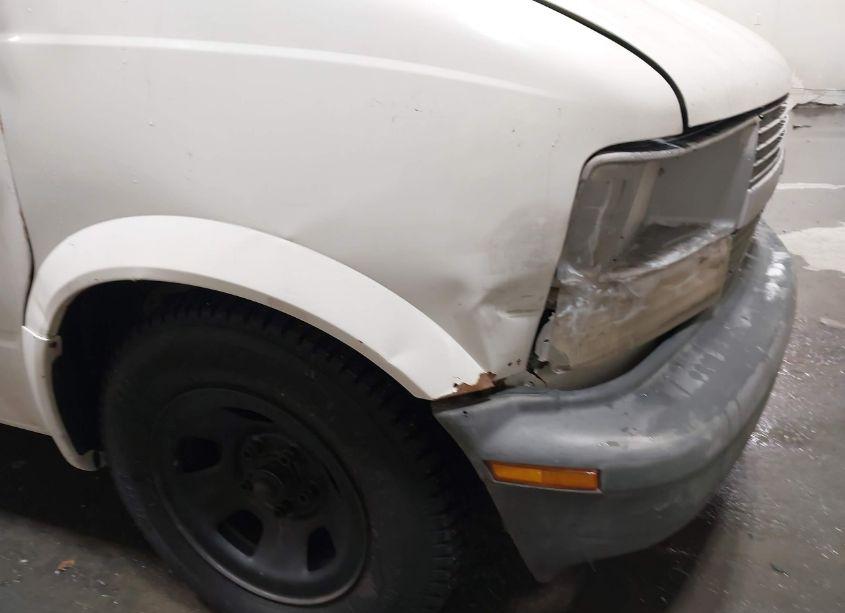 Photo 6 of 2001 Chevrolet Astro (VIN 1GCDM19W11B113433)