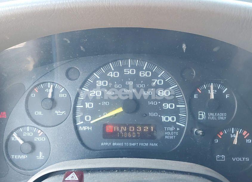 Photo 15 of 1998 Chevrolet Astro (VIN 1GCDM19W1WB194599)