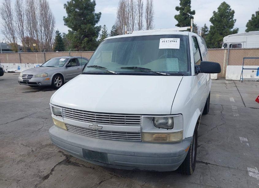 Photo 6 of 2001 Chevrolet Astro (VIN 1GCDM19W31B130766)