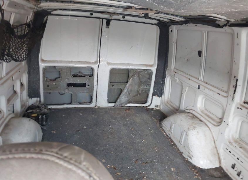 Photo 8 of 2001 Chevrolet Astro (VIN 1GCDM19W31B130766)