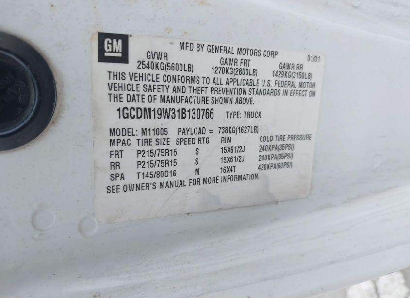 Photo 9 of 2001 Chevrolet Astro (VIN 1GCDM19W31B130766)