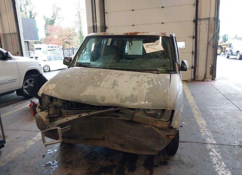 Photo 13 of 1995 Chevrolet Astro (VIN 1GCDM19W4SB157587)