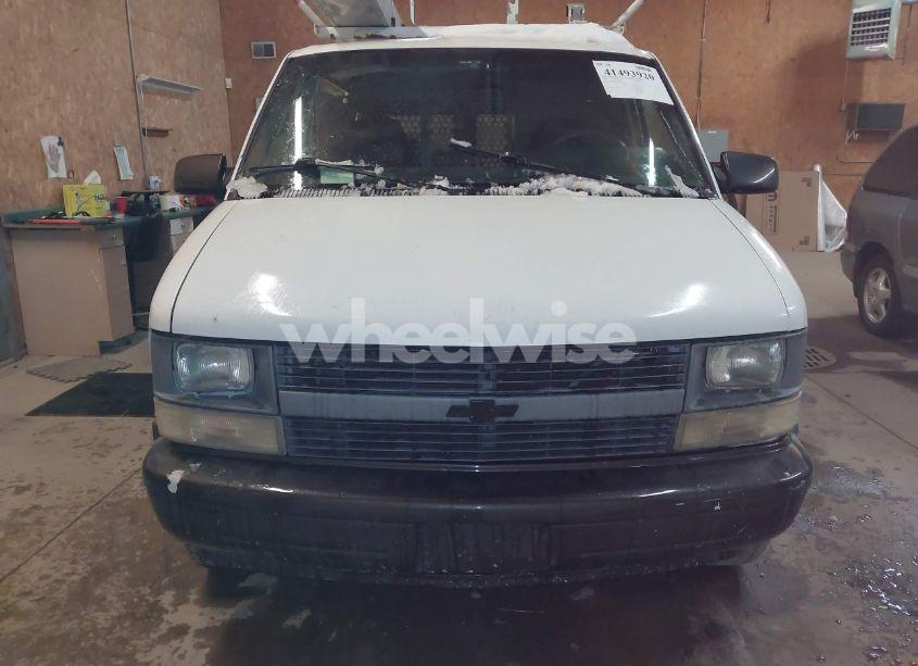 Photo 6 of 1995 Chevrolet Astro (VIN 1GCDM19W5SB182028)
