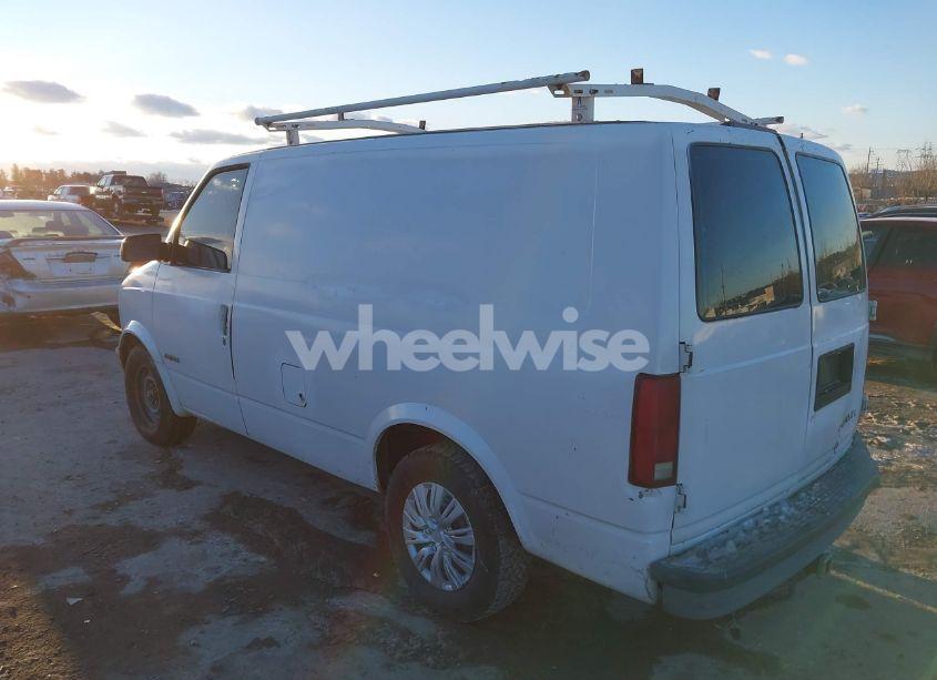 Photo 3 of 1996 Chevrolet Astro (VIN 1GCDM19W7TB122446)