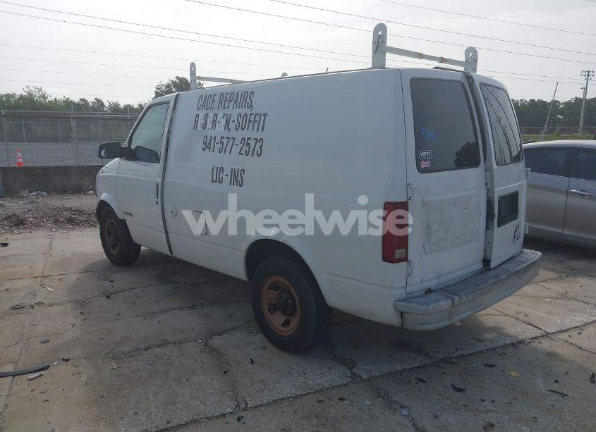 Photo 3 of 2001 Chevrolet Astro (VIN 1GCDM19W81B141620)