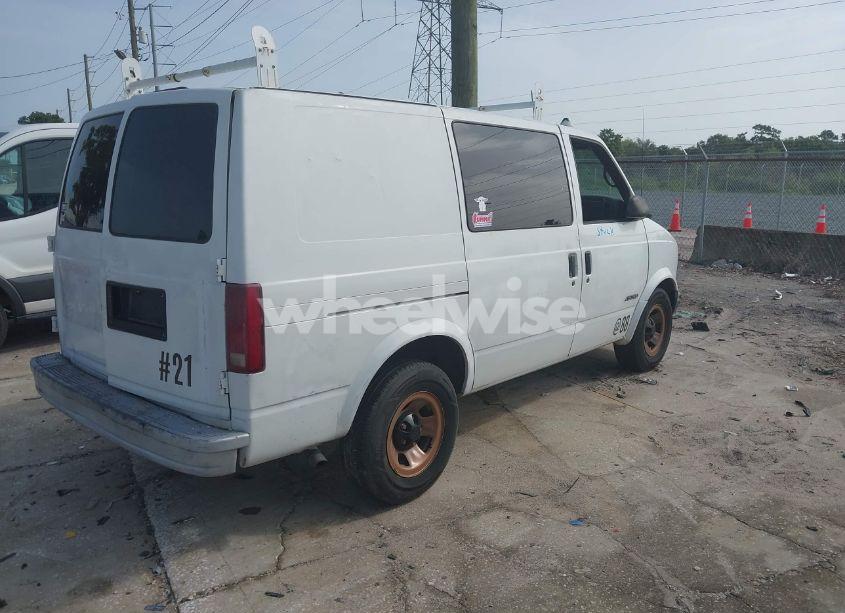 Photo 4 of 2001 Chevrolet Astro (VIN 1GCDM19W81B141620)