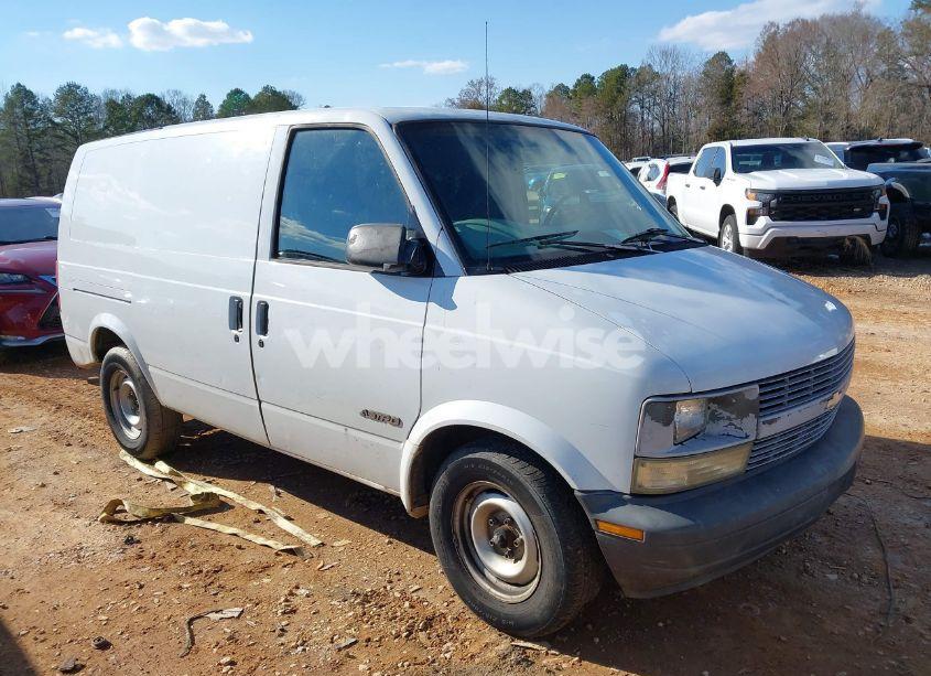 2000 Chevrolet Astro (VIN 1GCDM19W8YB190830) main photo