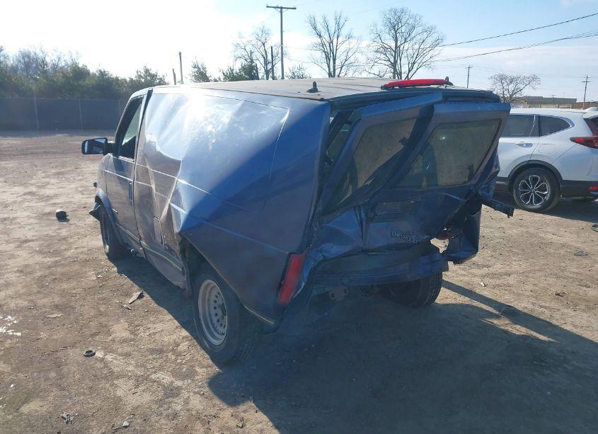 Photo 6 of 1997 Chevrolet Astro (VIN 1GCDM19WXVB131449)