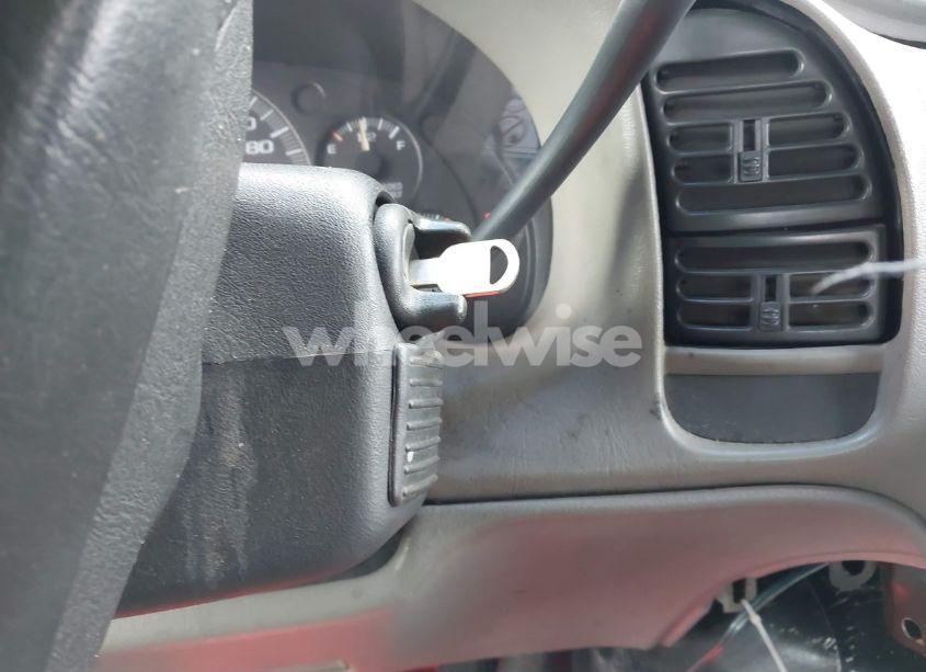 Photo 11 of 1998 Chevrolet Astro (VIN 1GCDM19WXWB139102)