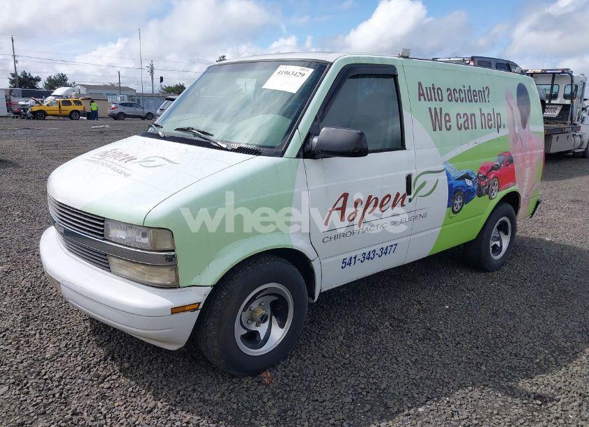 Photo 2 of 1999 Chevrolet Astro (VIN 1GCDM19WXXB111740)