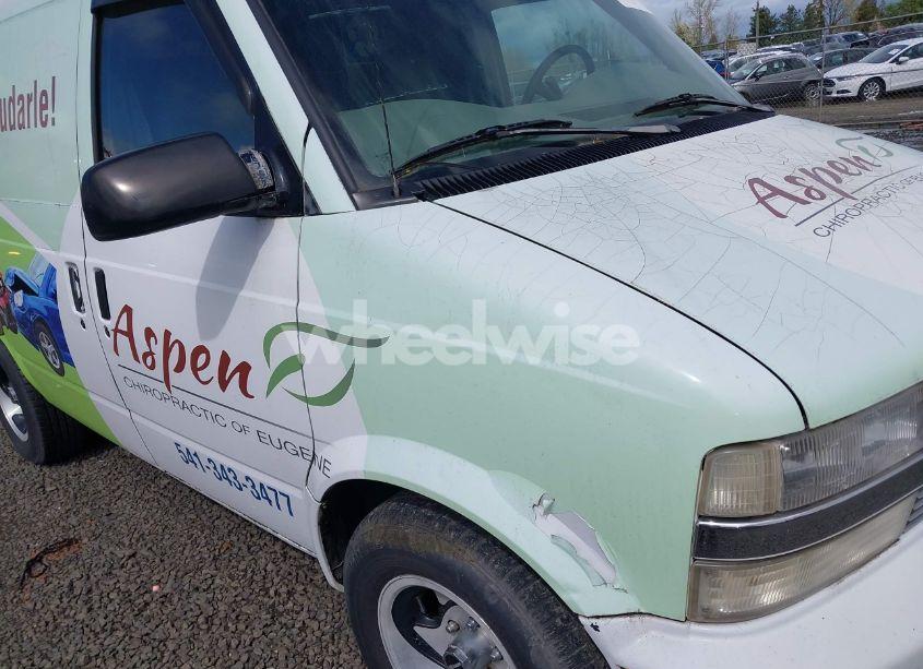 Photo 6 of 1999 Chevrolet Astro (VIN 1GCDM19WXXB111740)