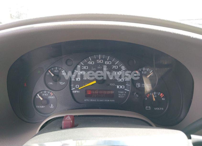 Photo 7 of 1999 Chevrolet Astro (VIN 1GCDM19WXXB111740)