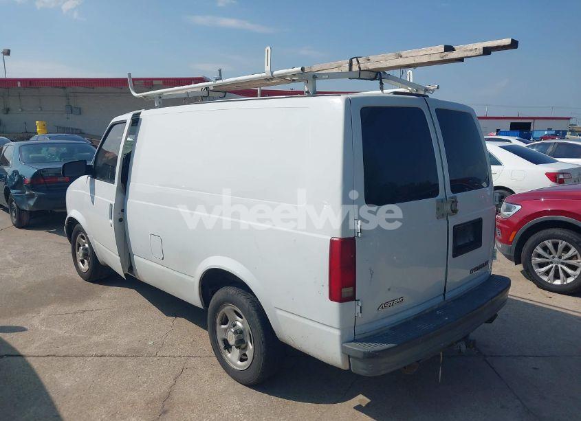 Photo 3 of 2003 Chevrolet Astro (VIN 1GCDM19X23B127854)