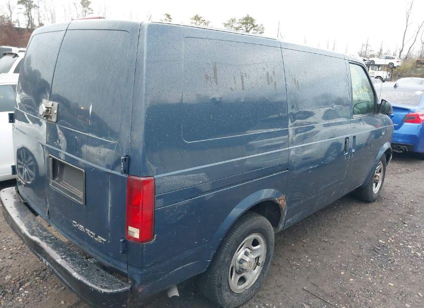 Photo 4 of 2004 Chevrolet Astro (VIN 1GCDM19X24B123952)