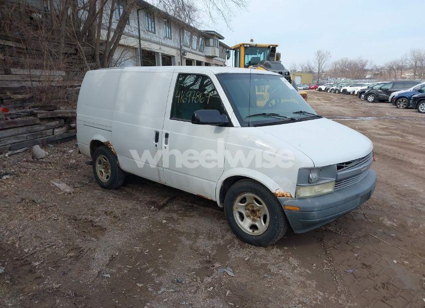 2003 Chevrolet Astro (VIN 1GCDM19X43B122767) main photo