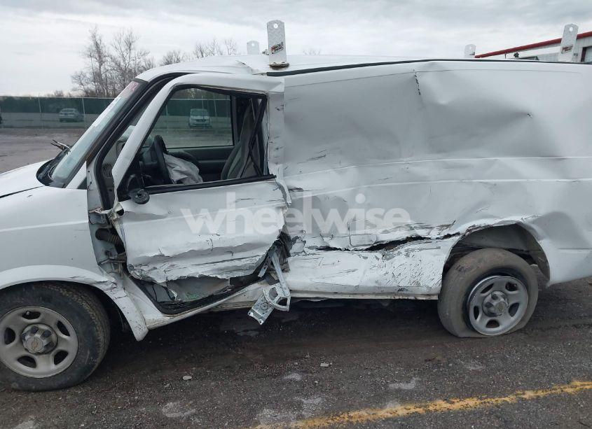 Photo 6 of 2004 Chevrolet Astro (VIN 1GCDM19X44B123208)