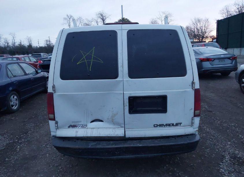 Photo 6 of 2002 Chevrolet Astro (VIN 1GCDM19X52B127538)