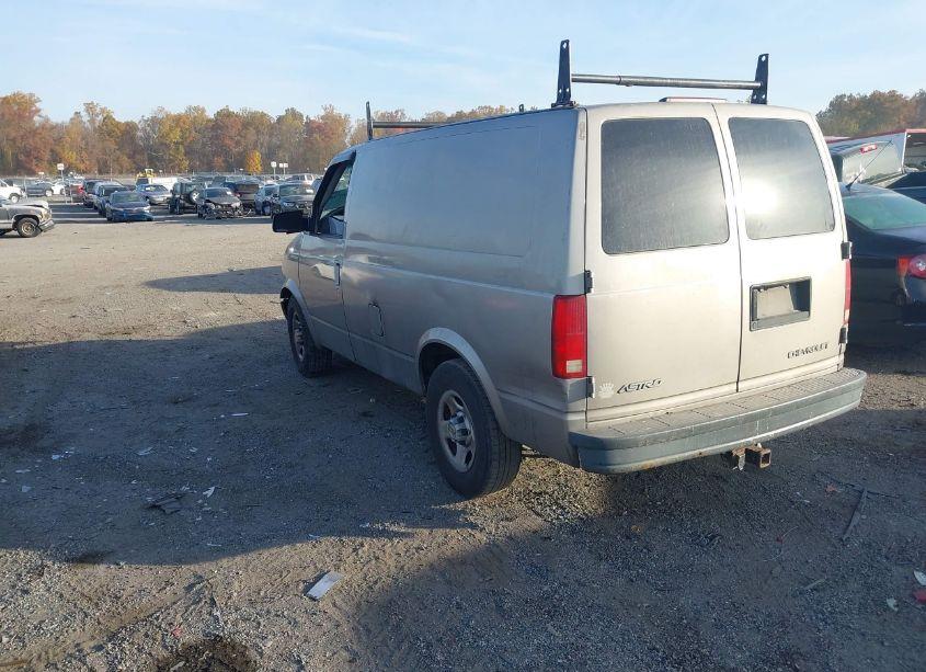 Photo 3 of 2005 Chevrolet Astro (VIN 1GCDM19X55B114793)